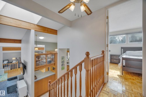 4224 Aspen Drive E, Edmonton, AB - Indoor Photo Showing Other Room