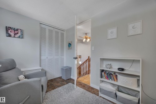 4224 Aspen Drive E, Edmonton, AB - Indoor