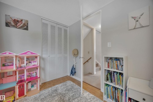 4224 Aspen Drive E, Edmonton, AB - Indoor