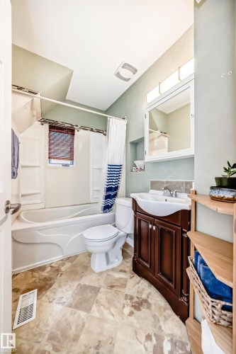 12015 104 Street, Edmonton, AB - Indoor Photo Showing Bathroom