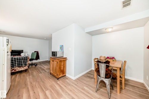 12015 104 Street, Edmonton, AB - Indoor