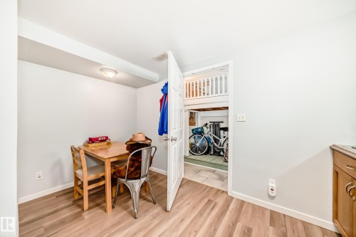 12015 104 Street, Edmonton, AB - Indoor