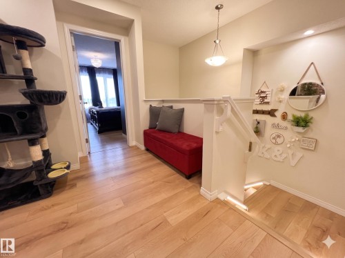 2763 Collins Crescent, Edmonton, AB - Indoor Photo Showing Other Room