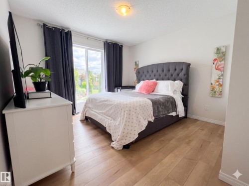 2763 Collins Crescent, Edmonton, AB - Indoor Photo Showing Bedroom