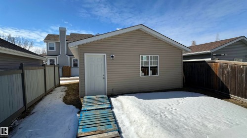 6074 Stanton Drive, Edmonton, AB - Outdoor With Exterior