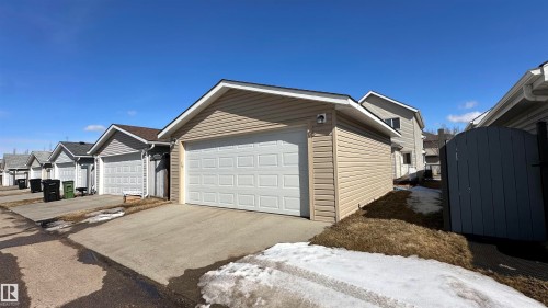 6074 Stanton Drive, Edmonton, AB - Outdoor With Exterior
