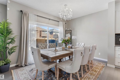 6006 19A Avenue, Edmonton, AB - Indoor Photo Showing Dining Room