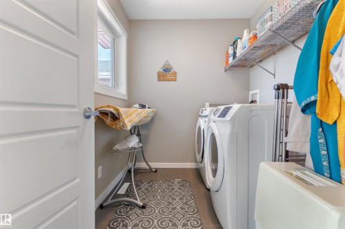 6006 19A Avenue, Edmonton, AB - Indoor Photo Showing Laundry Room