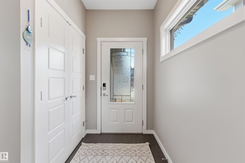 6006 19A Avenue, Edmonton, AB - Indoor Photo Showing Other Room