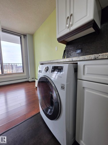 1201 10135 Saskatchewan Drive, Edmonton, AB - Indoor Photo Showing Laundry Room