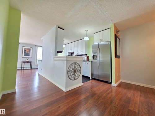 1201 10135 Saskatchewan Drive, Edmonton, AB - Indoor Photo Showing Other Room