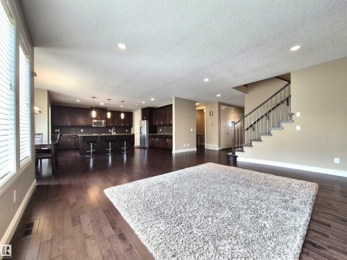 2121 90A Street, Edmonton, AB - Indoor