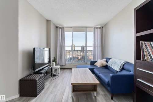 1002 12121 Jasper Avenue, Edmonton, AB - Indoor Photo Showing Living Room