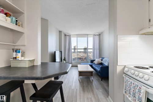 1002 12121 Jasper Avenue, Edmonton, AB - Indoor