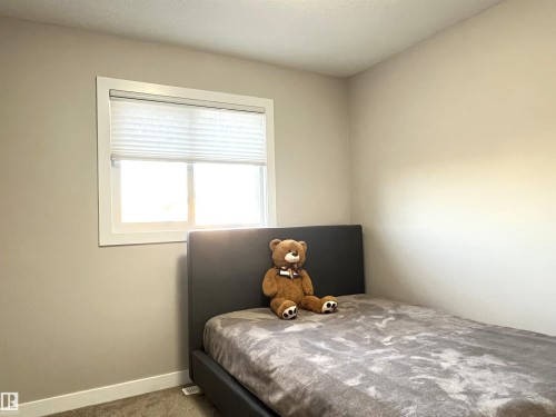 729 Berg Loop, Leduc, AB - Indoor Photo Showing Bedroom