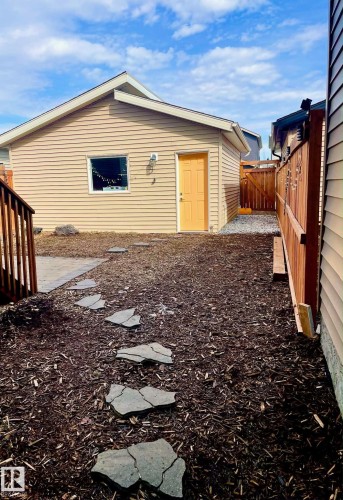 729 Berg Loop, Leduc, AB - Outdoor With Exterior