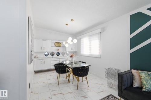 8043 135 Avenue, Edmonton, AB - Indoor Photo Showing Other Room