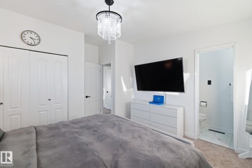 8043 135 Avenue, Edmonton, AB - Indoor Photo Showing Bedroom