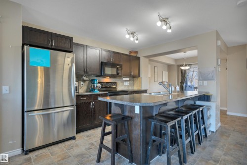419 Hemingway Road, Edmonton, AB - Indoor Photo Showing Kitchen With Double Sink