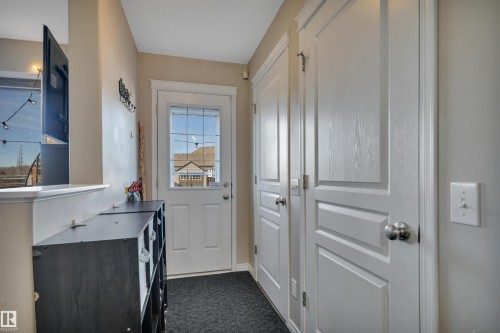 419 Hemingway Road, Edmonton, AB - Indoor Photo Showing Other Room