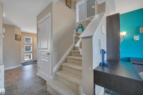 419 Hemingway Road, Edmonton, AB - Indoor Photo Showing Other Room