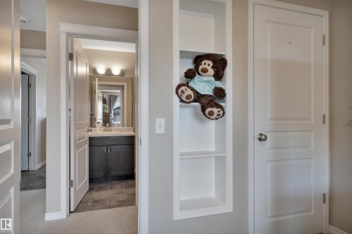 419 Hemingway Road, Edmonton, AB - Indoor Photo Showing Other Room