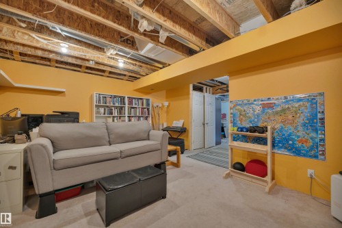 419 Hemingway Road, Edmonton, AB - Indoor Photo Showing Basement