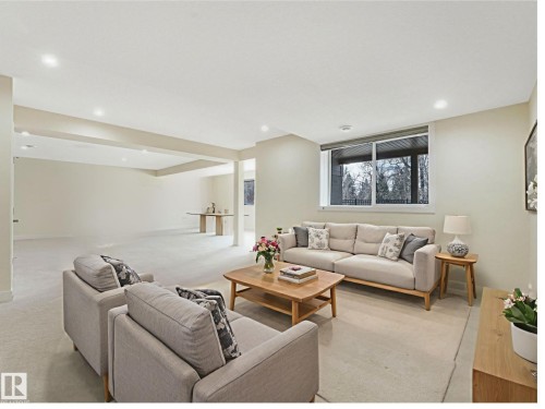 24 18343 Lessard Road, Edmonton, AB - Indoor