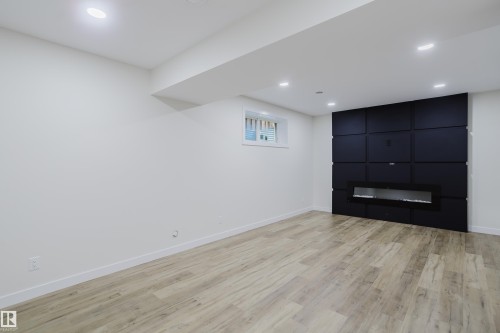 17539 61 Street, Edmonton, AB - Indoor