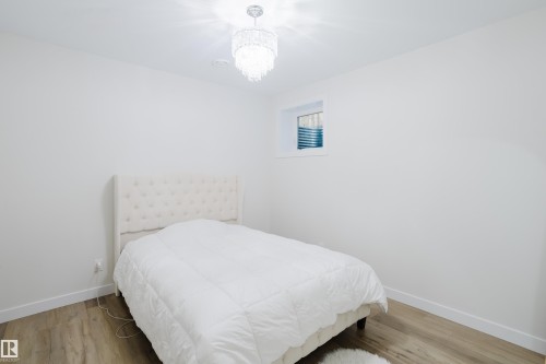 17539 61 Street, Edmonton, AB - Indoor Photo Showing Bedroom