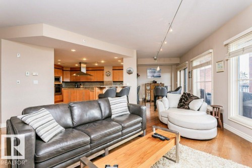 504 10108 125 Street, Edmonton, AB - Indoor Photo Showing Living Room