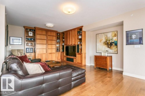 504 10108 125 Street, Edmonton, AB - Indoor Photo Showing Living Room
