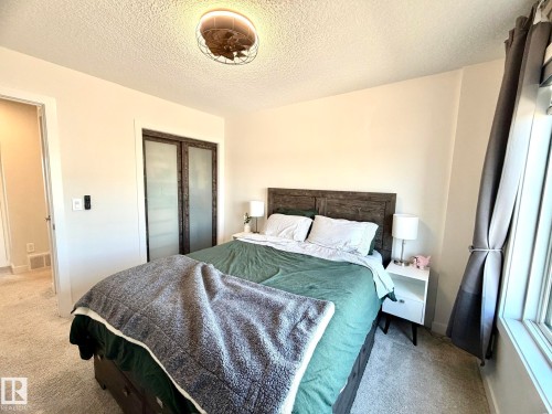 2 1010 Rabbit Hill Road, Edmonton, AB - Indoor Photo Showing Bedroom