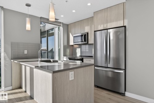 3104 10180 103 Street, Edmonton, AB - Indoor Photo Showing Kitchen With Upgraded Kitchen