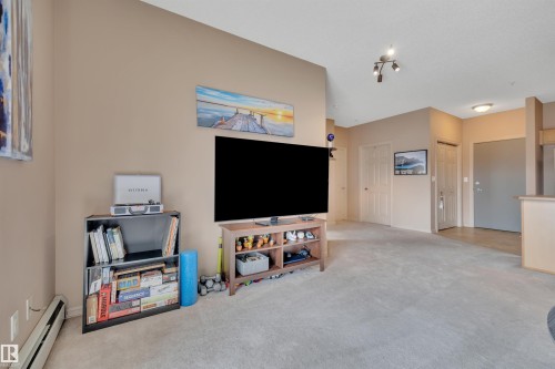 211 226 Macewan Road, Edmonton, AB - Indoor