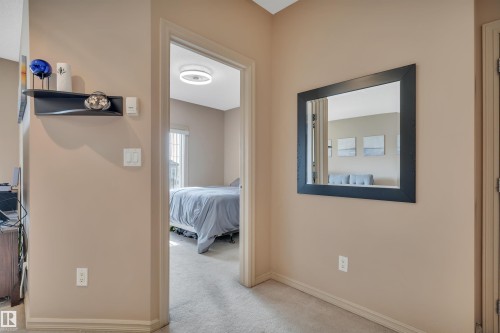 211 226 Macewan Road, Edmonton, AB - Indoor