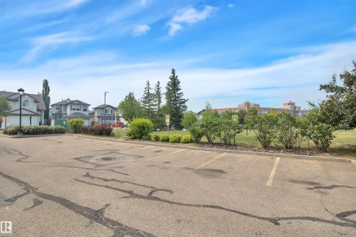 211 226 Macewan Road, Edmonton, AB - Outdoor