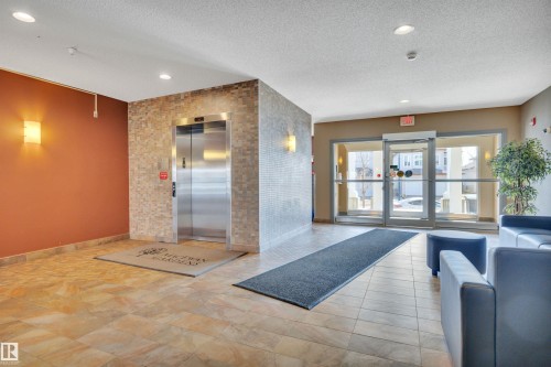 211 226 Macewan Road, Edmonton, AB - Indoor Photo Showing Other Room