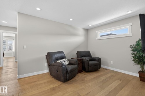 2728 202 Street, Edmonton, AB - Indoor