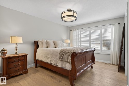 2728 202 Street, Edmonton, AB - Indoor Photo Showing Bedroom
