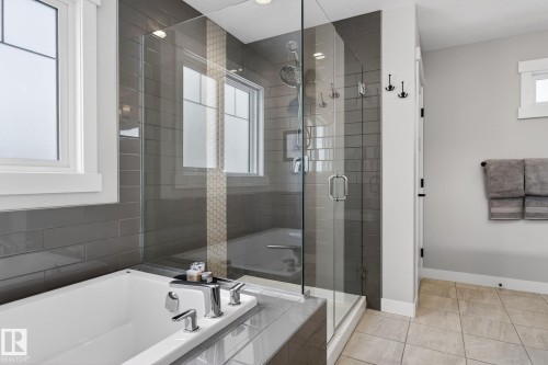 2728 202 Street, Edmonton, AB - Indoor Photo Showing Bathroom