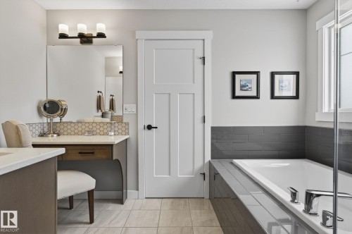 2728 202 Street, Edmonton, AB - Indoor Photo Showing Bathroom