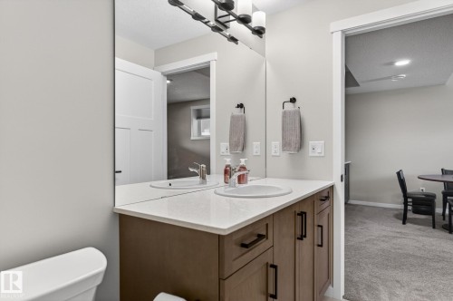 2728 202 Street, Edmonton, AB - Indoor Photo Showing Bathroom