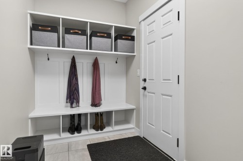 2728 202 Street, Edmonton, AB - Indoor