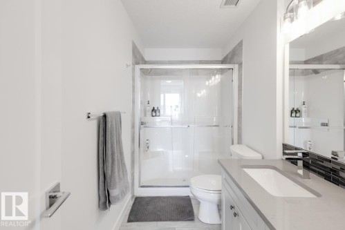 319 1316 Windermere Way, Edmonton, AB - Indoor Photo Showing Bathroom