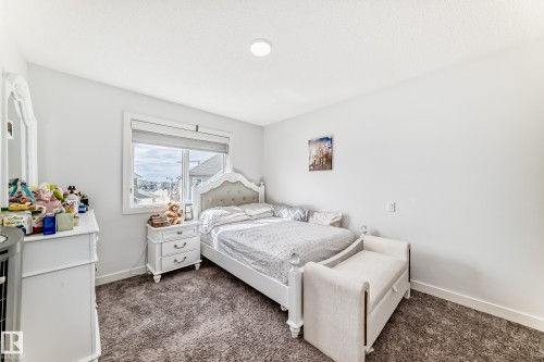 922 173A Street, Edmonton, AB - Indoor Photo Showing Bedroom