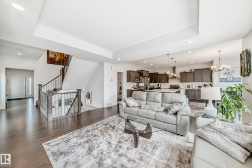 922 173A Street, Edmonton, AB - Indoor Photo Showing Living Room