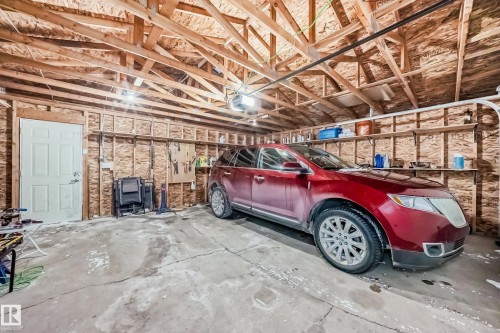 14043 151 Avenue, Edmonton, AB - Indoor Photo Showing Garage