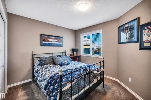 1539 Chapman Way, Edmonton, AB - Indoor Photo Showing Bedroom