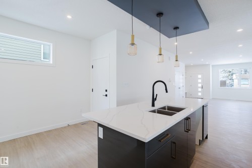 9707 157 St Nw, Edmonton, AB - Indoor Photo Showing Kitchen With Double Sink With Upgraded Kitchen